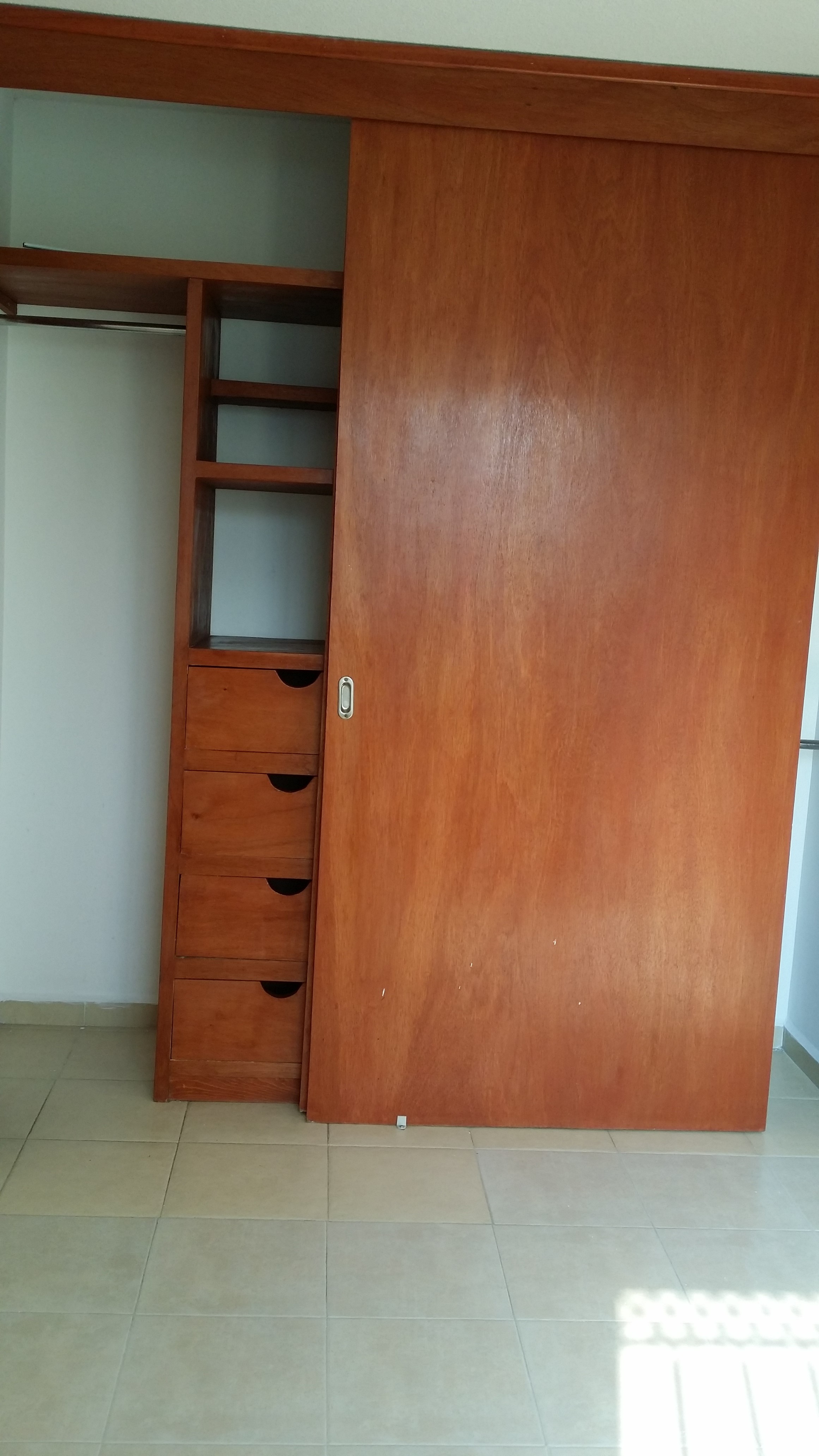 EL ROSEDAL SAN LUIS POTOSI, BONITA CASA EN RENTA TODOS LOS SERVICIOS. A 15 MINUTOS DEL CENTRO
